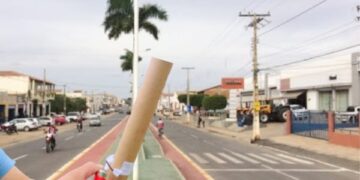 Foguetório teve início para celebrar a aprovação das contas, mas prefeito pediu suspensão - Foto: Ilustração