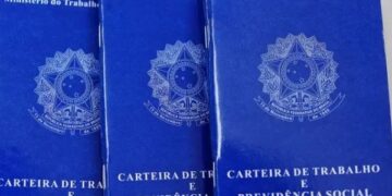 Pela MP, o trabalhador afetado por corte de jornada ou suspensão de contrato recebe um auxílio do governo para amenizar a queda na renda da família - Foto: Ilustração