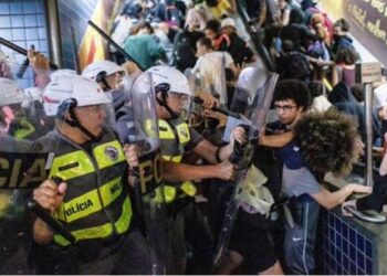 O ano agora é 2020. O país passou por uma turbulenta eleição presidencial - Foto: Ilustração