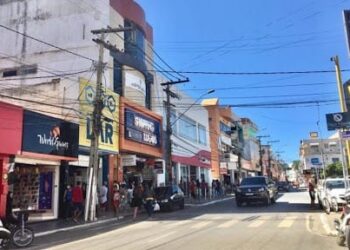 CENTRO COMERCIAL: Irecê tem toque de recolher decretado por conta da Covid-19 - FOTO Ilustrativa