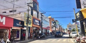 CENTRO COMERCIAL: Irecê tem toque de recolher decretado por conta da Covid-19 - FOTO Ilustrativa