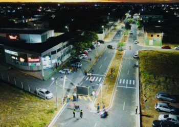 Prefeito Murilo Inaugura pavimentação e iluminação