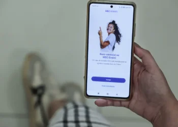 MEC divulga dicas para redação no Enem 2025