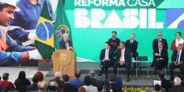 Reforma Casa Brasil promete transformar moradias populares