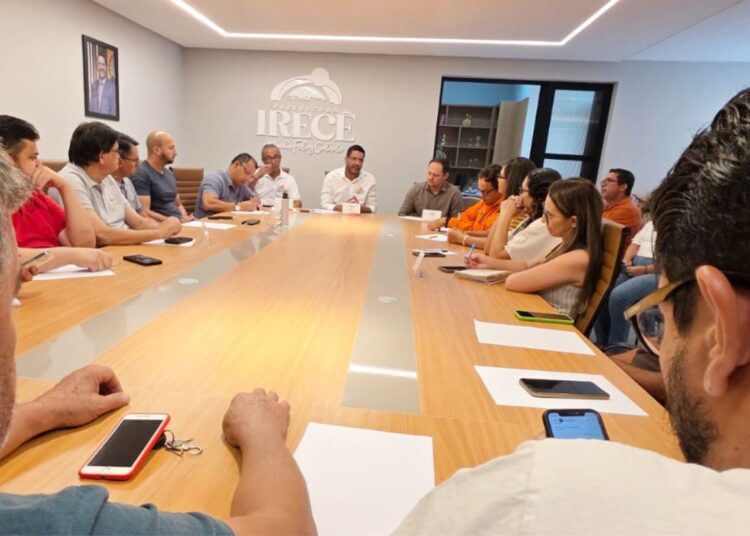 Cidade de Irecê enfrenta impactos das chuvas torrenciais com vendaval ocorridas  nesta sexta, 2