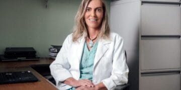 Tatiana Sampaio lidera avanço histórico contra paraplegia