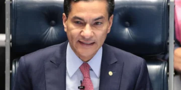 Partido de direita liga redução da jornada de trabalho a uso de drogas e jogos de azar