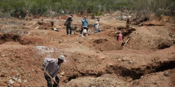 Desembargador libera acordo bilionário de ouro na Bahia