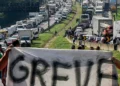 Greve de caminhoneiros ameaça abastecimento