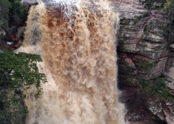 Temporada de atenção nas cachoeiras