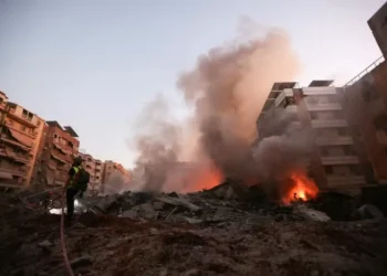 Conflito no Oriente Médio pressiona petróleo e acende alerta na economia brasileira