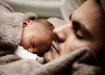 Licença-paternidade é ampliada no Brasil
