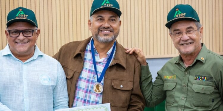 Elmo Vaz apresenta proposta de parque agroindustrial anexo ao Mercado do Produtor